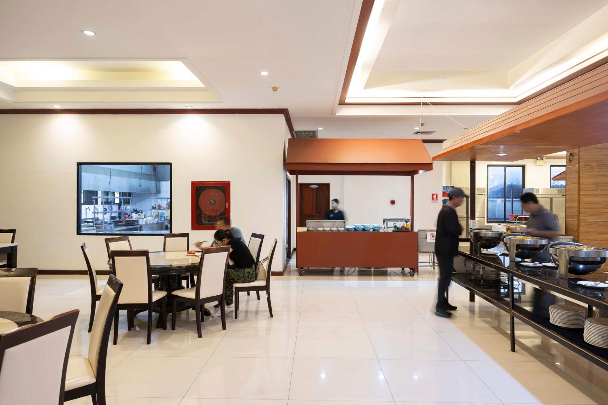 The President Hotel At Chokchai 4 Bangkok Kültér fotó