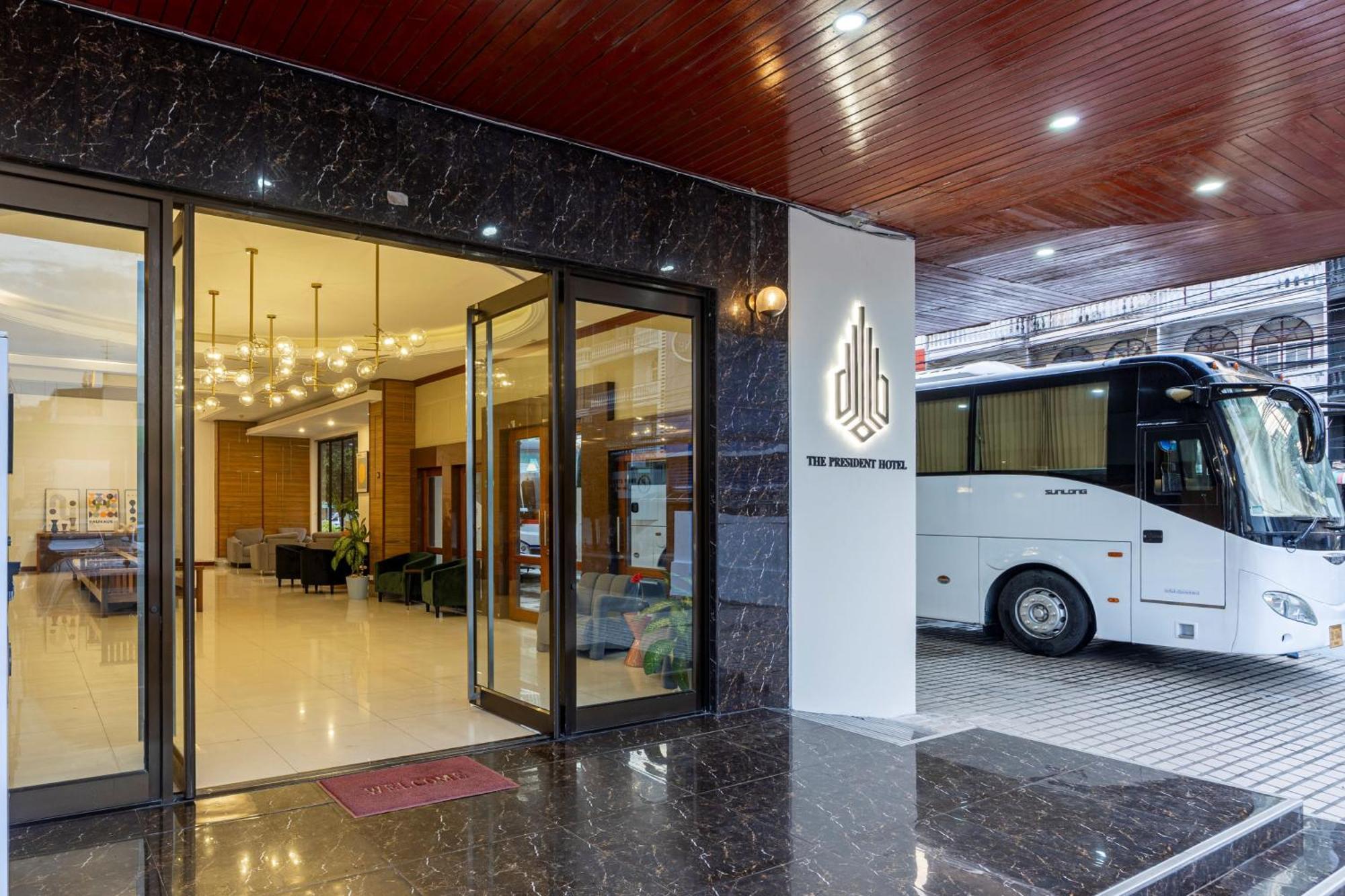 The President Hotel At Chokchai 4 Bangkok Kültér fotó